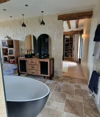 La Maison As De Coeur, 5 Suites, 10 Personnes Allonnes (Maine-et-Loire)