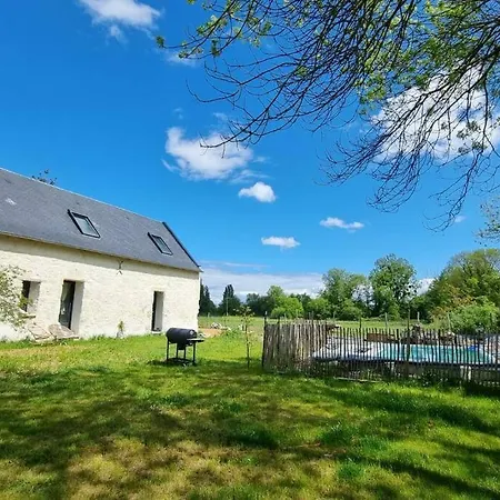 Villa La Maison As De Coeur, 5 Suites, 10 Personnes Allonnes (Maine-et-Loire)