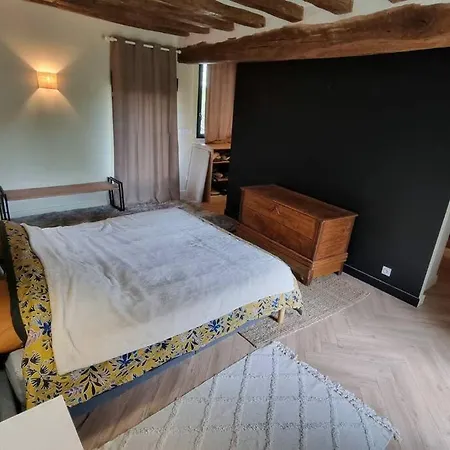 Villa La Maison As De Coeur, 5 Suites, 10 Personnes Allonnes (Maine-et-Loire)