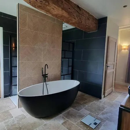 La Maison As De Coeur, 5 Suites, 10 Personnes Villa *